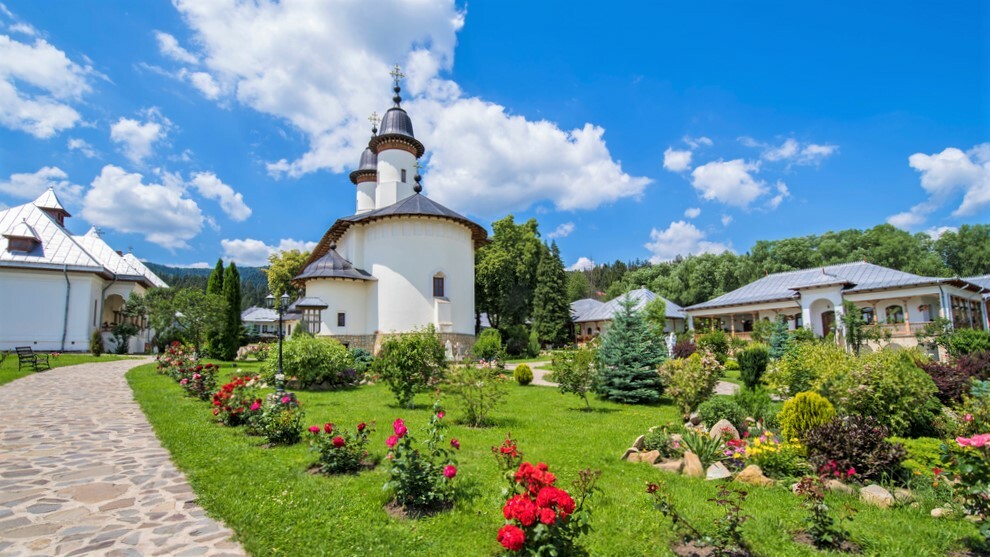 Văratec Monastery