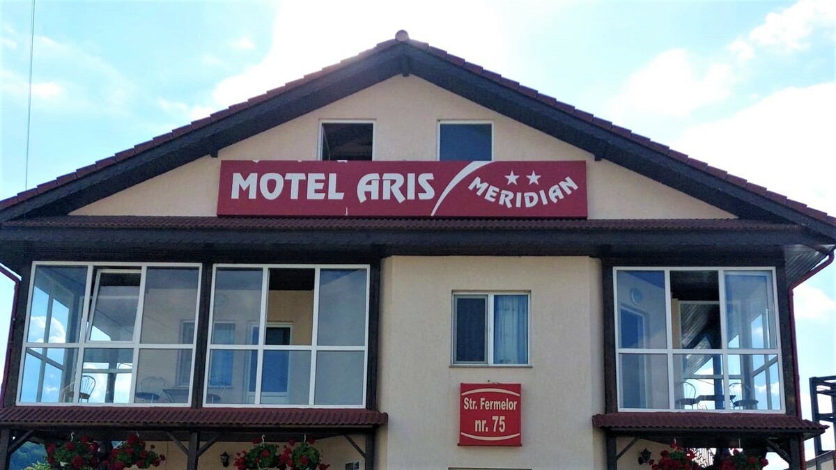 Aris Meridian Motel