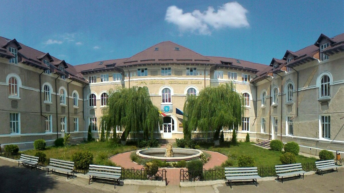 "Calistrat Hogaş" National College